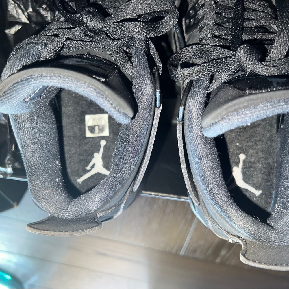 Air Jordan 4 Retro - Picture 7 of 8